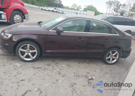 2015 Audi A3 Premium из США, поврежденный, VIN WAUBFGFFXF1055261